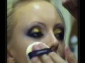 Яркий макияж для блондинки от Вадима Андреева Яркий макияж для блондинки от Вадима Андреева