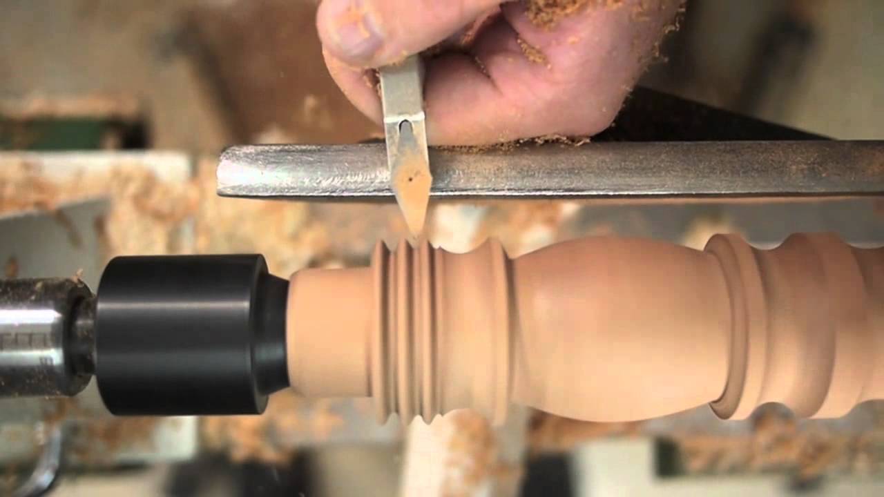 Easy Woodturning Projects 2: The Basic Table Leg - YouTube