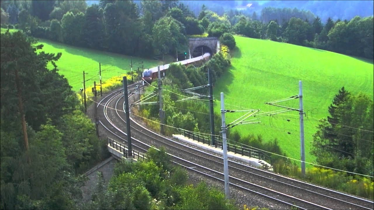 ÖBB - The Semmering railway at Eichberg - Semmeringbahn - Austria 