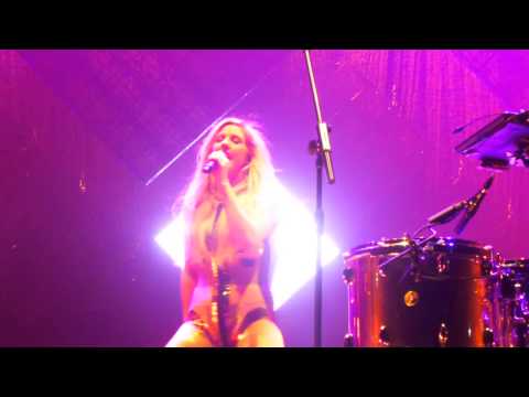 Ellie Goulding - Bad Girls/ Salt Skin/ Only You (HD) - O2