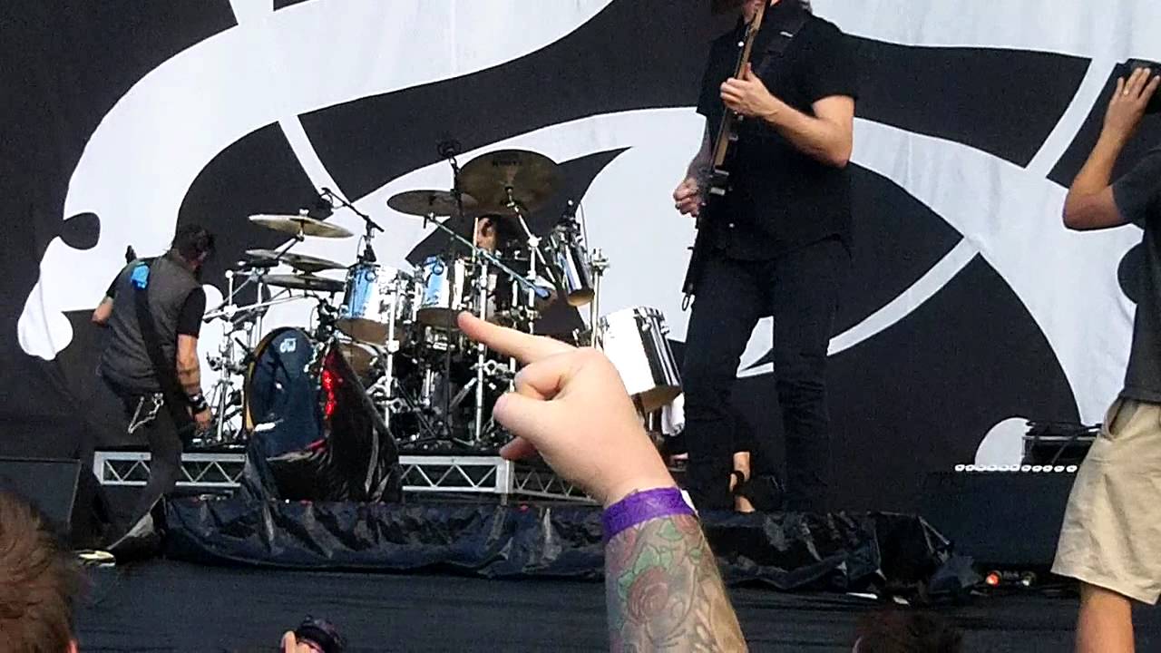 Gone Sovereign (live) Stone Sour - Brisbane Soundwave 2013 - YouTube