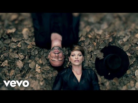 Alessandra Amoroso - Me siento sola ft. Mario Domm