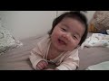 Wow It's mom, but I'm sleepy (와~ 엄마다 근데 졸려)