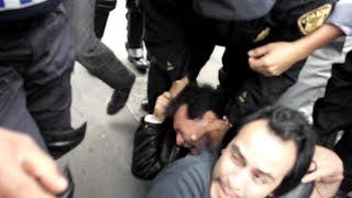 Grave represión de la policía del DF  a Fernandez Noroña y ANIMO en el sentón pacífico en el Senado