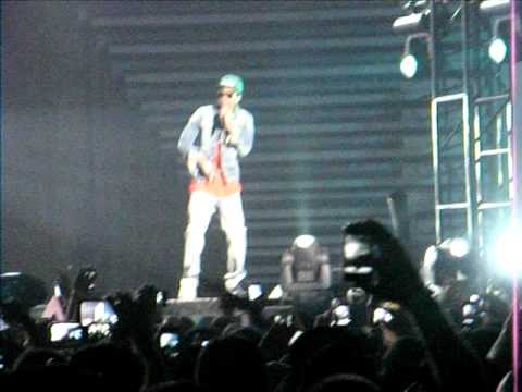 Wiz Khalifa Feat. Big Sean - Gang Bang (Live Cedar Park, TX)