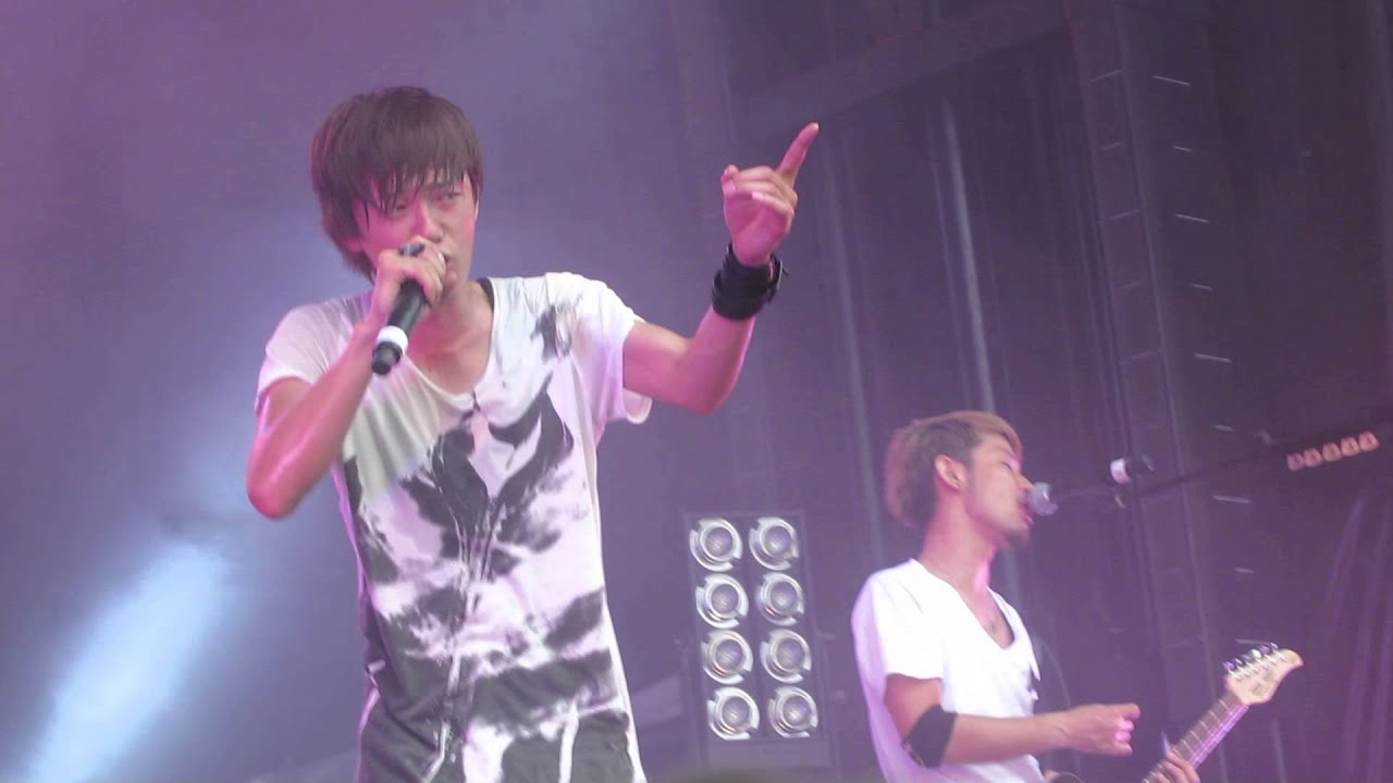 SPYAIR - My World (Live at Tokyo Crazy Kawaii Paris 2013.09.22 ...