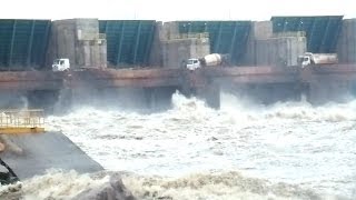 Santo Antônio abre comportas; confira vídeo que mostra a força das águas do Madeira