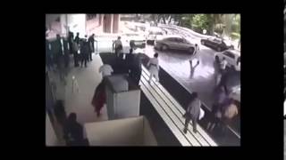 Lamborghini Gallardo Crash at Le Meredien, Delhi. CCTV footage