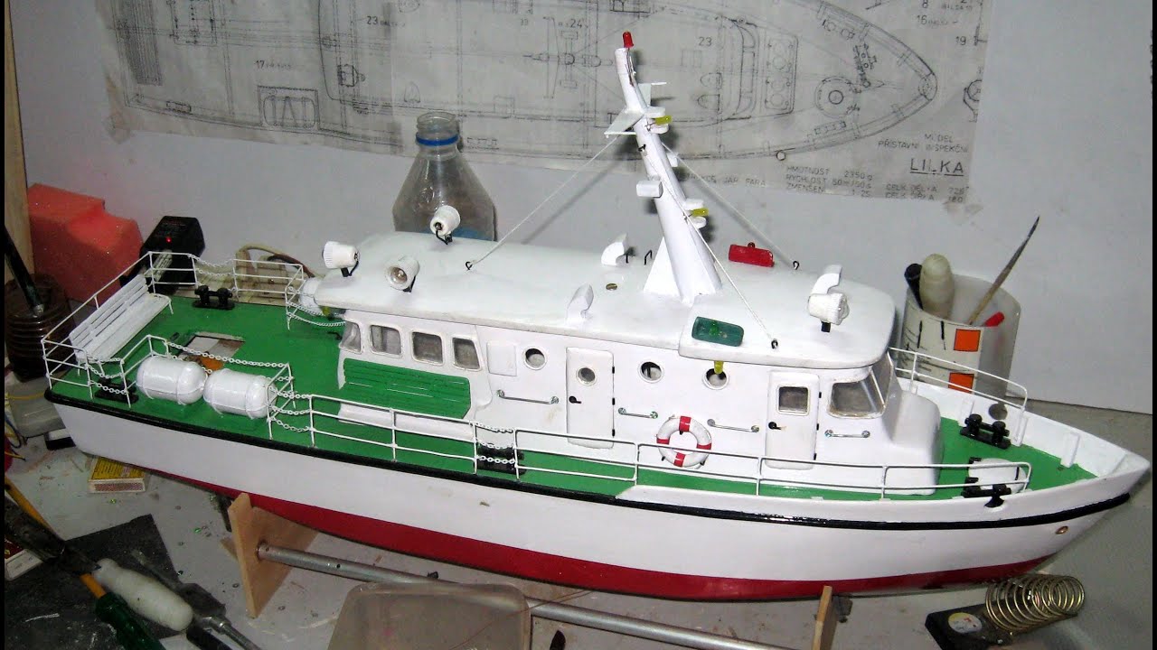 Model boat building - lilka Pilot - YouTube