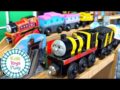 Download Thomas Engine An Engine of Many Colours | Thomas and Friends Full Episodes Season 22