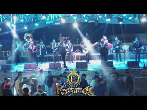 Download Mi padrino el diablo y Broche de oro Banda la ExcentriK En Vivo