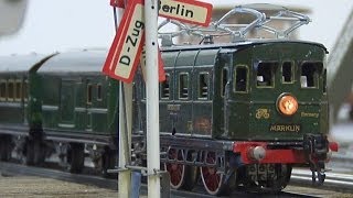 Alte Märklin Blecheisenbahn (Tinplate Train) in Spur 0