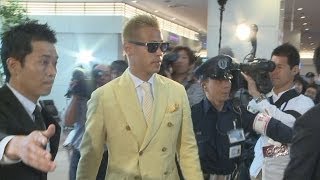 サッカー・本田が帰国 日本、Ｗ杯へ始動