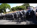 Manifestantes dão um olé na Tropa de Choque