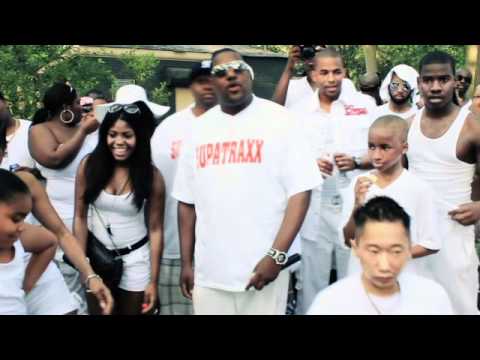 WILL TRAXX "LET ME SEE SOME FOOTWORK" - YouTube