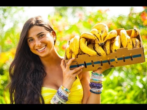 Hình ảnh trong video How My Eyes Changed Color Eating FullyRaw