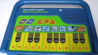 1985 TEXAS INSTRUMENTS Speak & Music Toy Keyboard SFX Maker