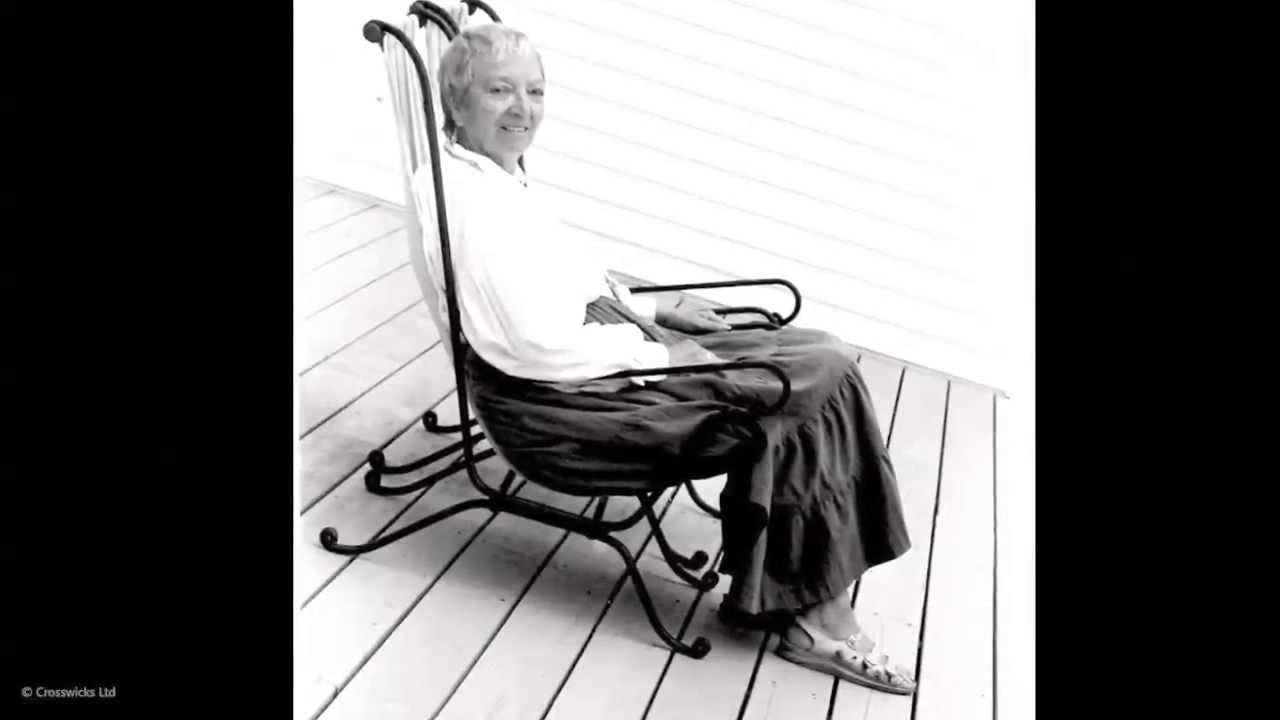 biography of madeleine lengle essay An essay on jan 29 about madeleine l’engle’s science-fiction fantasy “a wrinkle in time” misstated the name of one of the book’s characters, a celestial being disguised as an old woman. biography of madeleine lengle essay An essay on jan 29 about madeleine l’engle’s science-fiction fantasy “a wrinkle in time” misstated the name of one of the book’s characters, a celestial being disguised as an old woman.