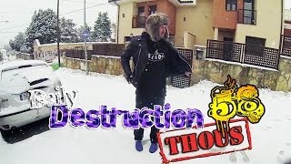 Daily Destruction Thous 58 - NIEVA!! Ángel de nieve en bolas y Tiros con Curricé!