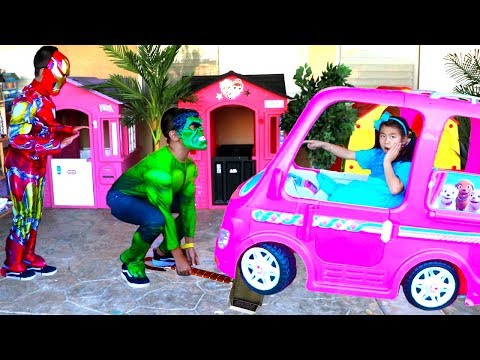 Jannie Pretend Play Funny Kids Dress Up as Superheroes