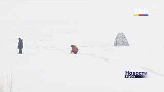 На Бердском заливе под лед провалился гонщик на мотосанях