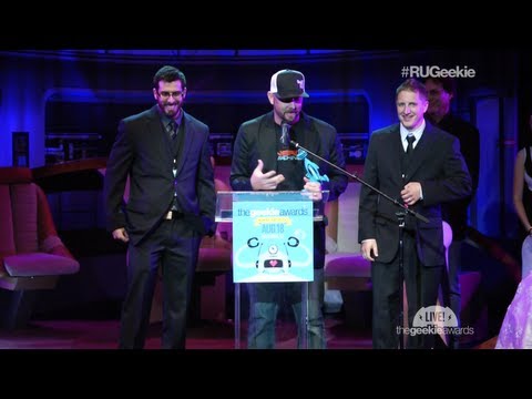 The Geekie Awards 2013: The Nerd Machine Wins 'Best Website' with Richard Hatch, Winner Twins