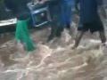Graves inondations aux Comores: une fillette emportée par les eaux