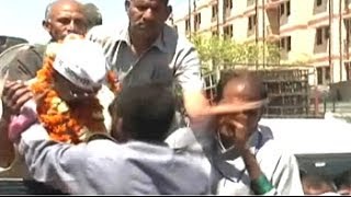 Arvind Kejriwal slapped again while campaigning in Delhi