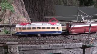 Die riesige Modellbahn im Modell-Eisenbahn-Museum in Japan