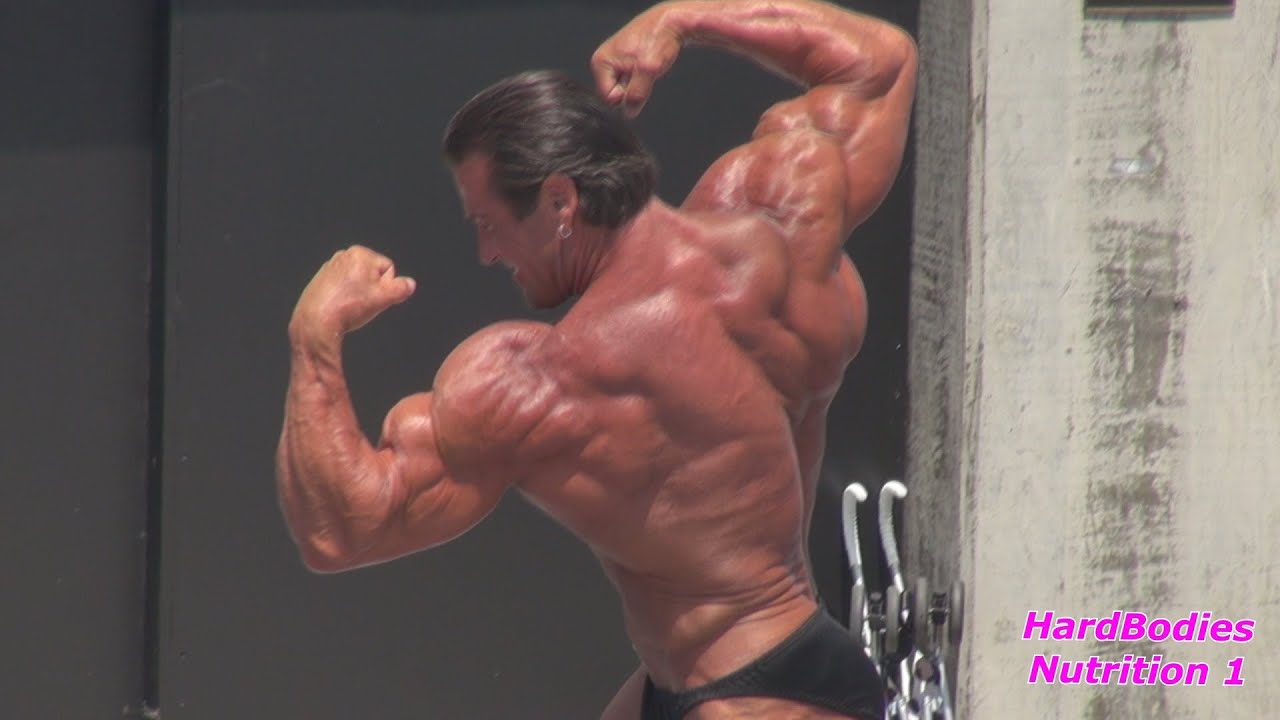 Bill McAleenan 55 Year Old Bodybuilder Posing Routine at Muscle Beach 7