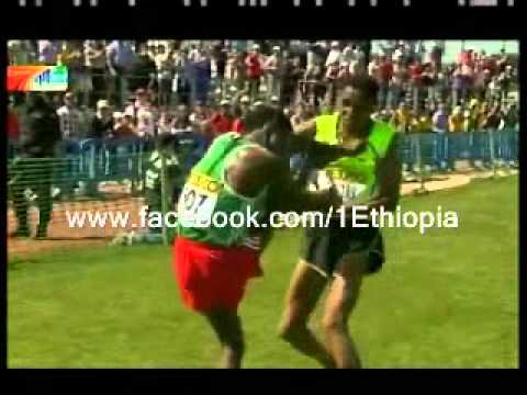 Ethiopian and eritrean athlets Fight during a Race