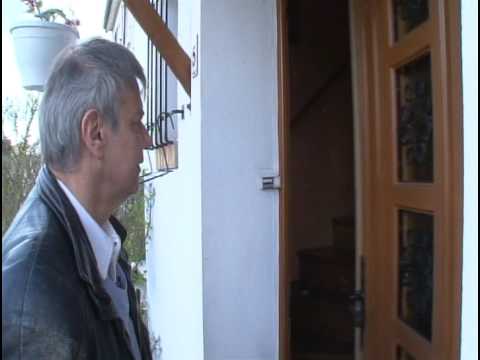 Cours particulier de maths à Rambouillet (Yvelines, 78). Plus d'informations sur http://www.cours-de-maths-78.fr/ Cette vidéo est extraite d'un reportage sur M6 consacré au soutien scolaire, je précise avoir les droits de diffusion de cet extrait.