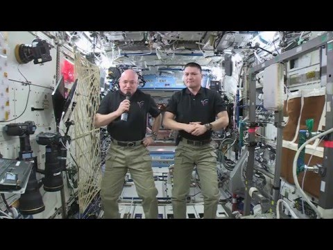 Call to Earth - A Message from the World's Astronauts to COP21