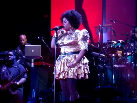 Jill Scott - Crown Royal (Live in Tampa 06/15/2010).MPG - YouTube