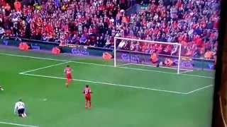 Gerrard slips (0-2) Liverpool vs Chelsea (27/04/14)