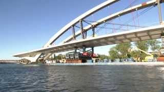 Transport du pont sur le Rhône