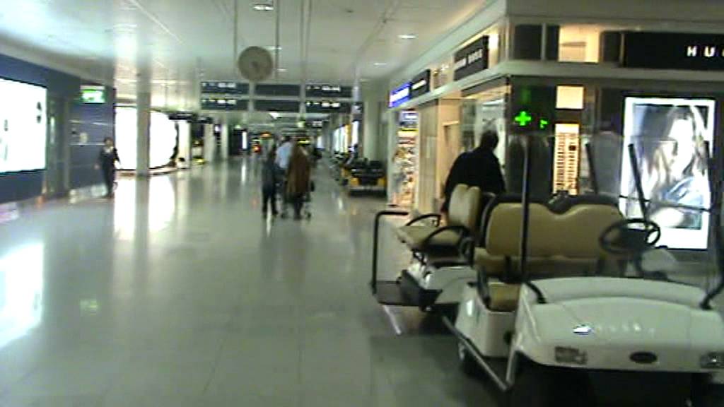 munich airport terminal 2 - YouTube
