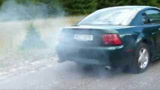 Ford Mustang 2003 Burn out