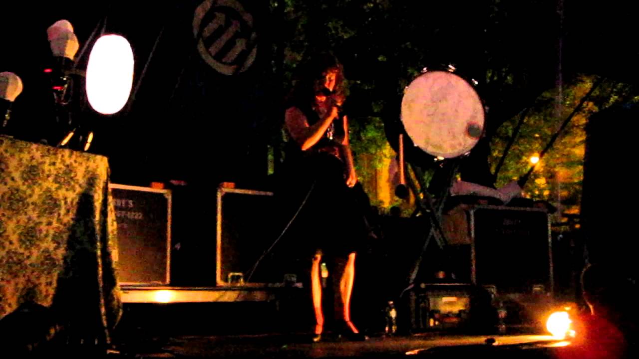 Purity Ring - Crawlersout / Ungirthed - Pitchfork 2012 Music Festival ...