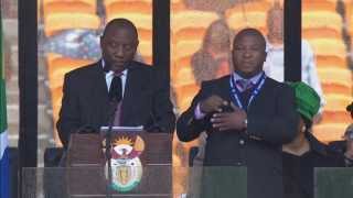 Nelson Mandela sign language interpreter "a complete fraud" - Truthloader