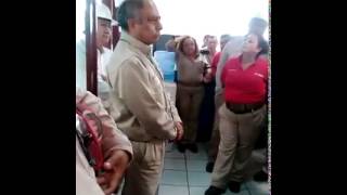 Trabajadores de PEMEX confrontan a sus jefes porque ya hay extranjeros en los Petroleos