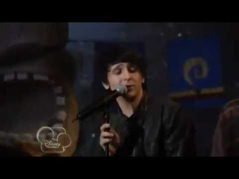 kings pair live mitchel musso chow kelsey