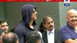 Hrithik discharged from hospital after surgery