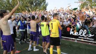 Real Jaén y afición cantan en Manises