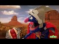 Sesame Street: Super Grover Finds The Perfect Ball for a Cactus