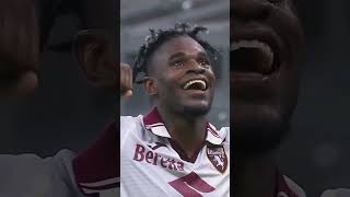 L’incornata di Zapata all’esordio a San Siro 🤩?
