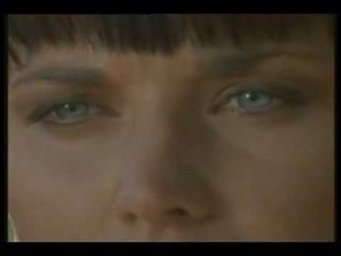 Xena and Gabrielle--"What Hurts The Most"