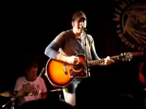 Rodney Atkins - Cleaning This Gun (Come On In Boy) - YouTube