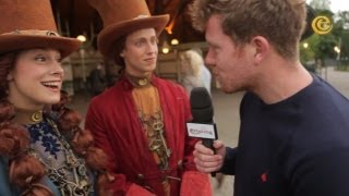 Benten viert feest met De Mandemakers Groep en helpt een handje mee  - Efteling