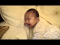 笑瘋的嬰兒 laughing baby